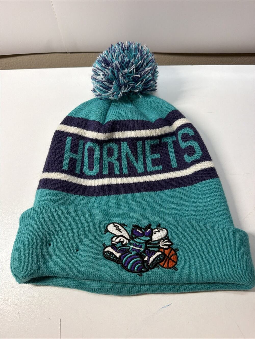 MENS CHARLOTTE HORNETS Hardwood Classic BEANIE HAT TEAL/PURPLE
